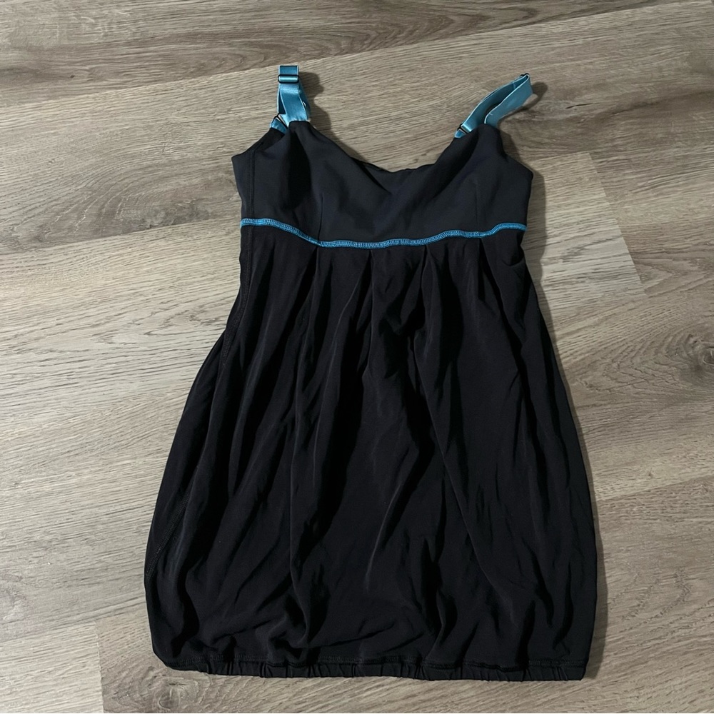 LuLuLemon Athletica Womens Back on Track Black Aqua Built in Bra Tank Top Size 6 - Picture 5 of 8